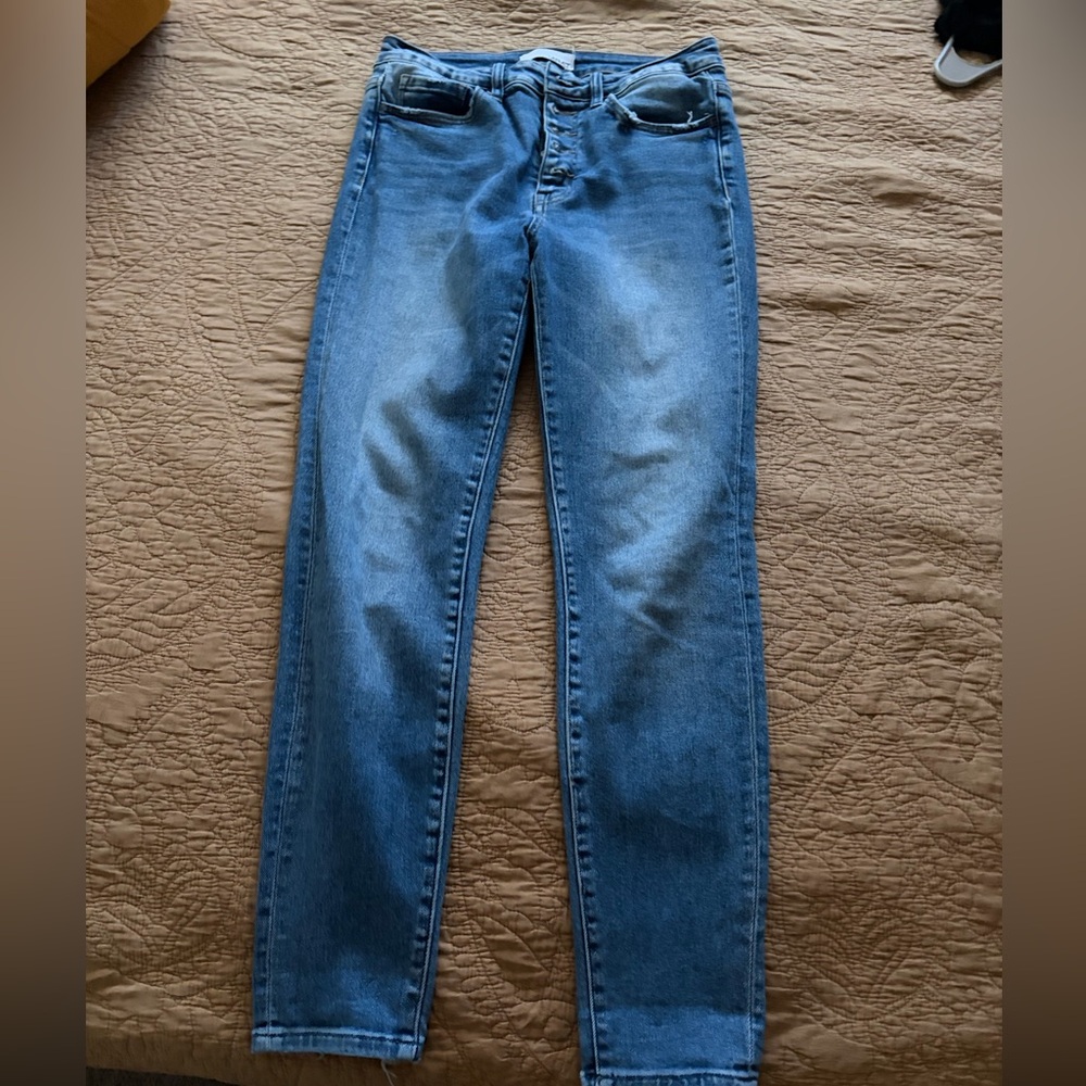 Vervet Women's Straight Leg Blue Jeans